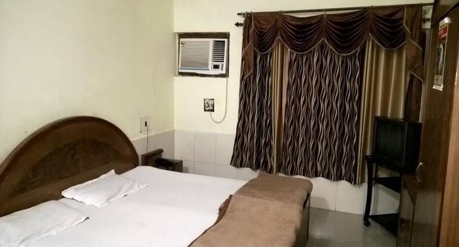Kontinental Hotel, Lakhimpur 1